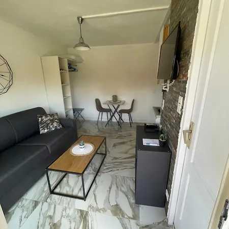 Juan Les Pins Апартаменти